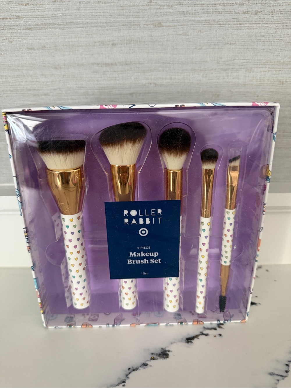 Roller Rabbit White Makeup Brush Set with Multicolor Hearts NEW UNTOUCHED